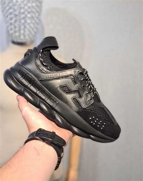 adidasi versace dama chain